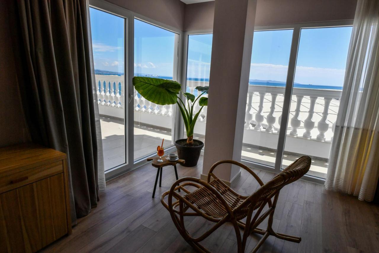 Iliad Hotel Durres Exterior photo