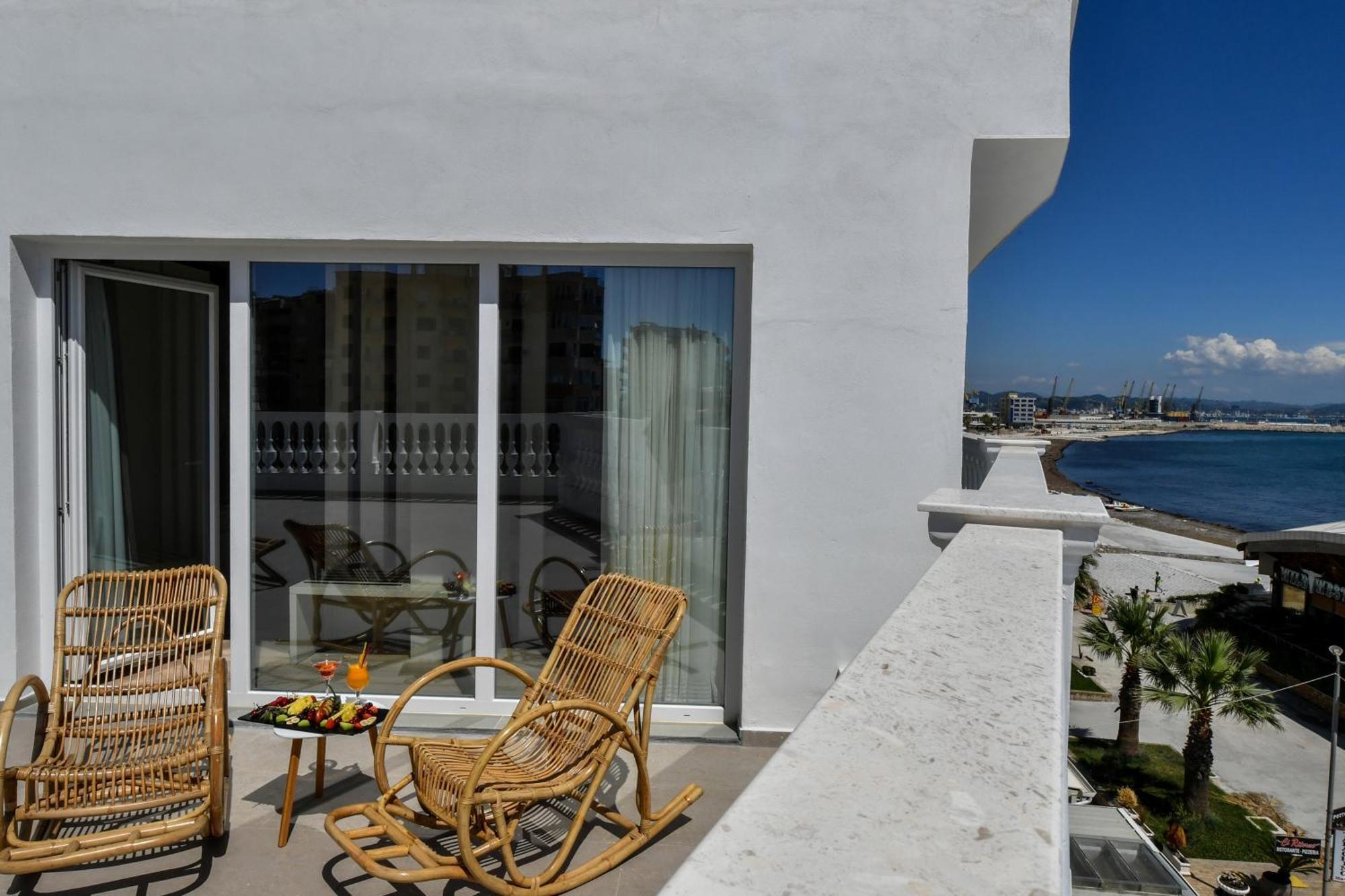 Iliad Hotel Durres Exterior photo