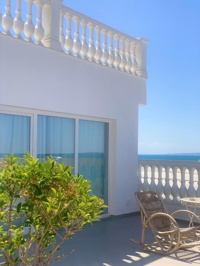 Iliad Hotel Durres Exterior photo