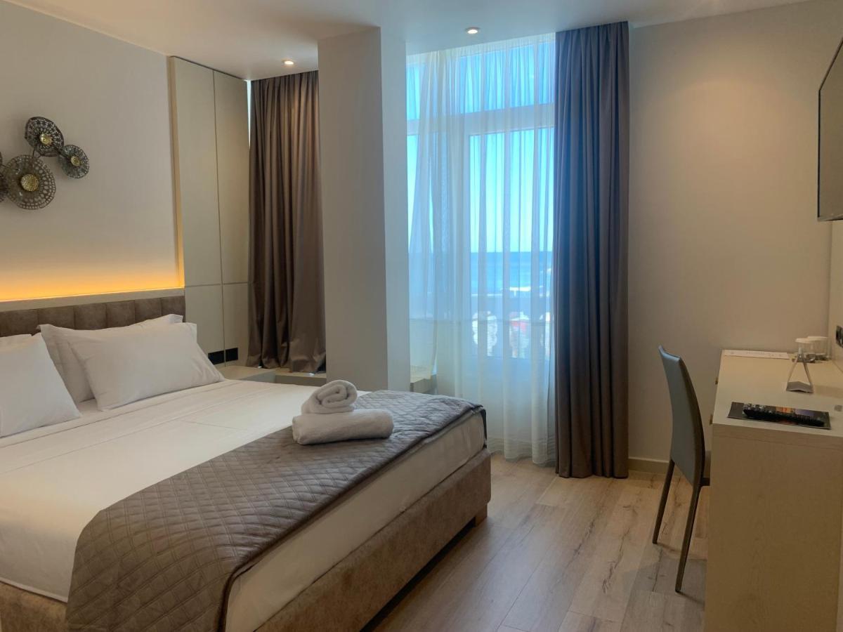 Iliad Hotel Durres Exterior photo