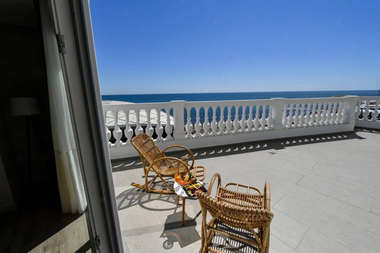 Iliad Hotel Durres Exterior photo